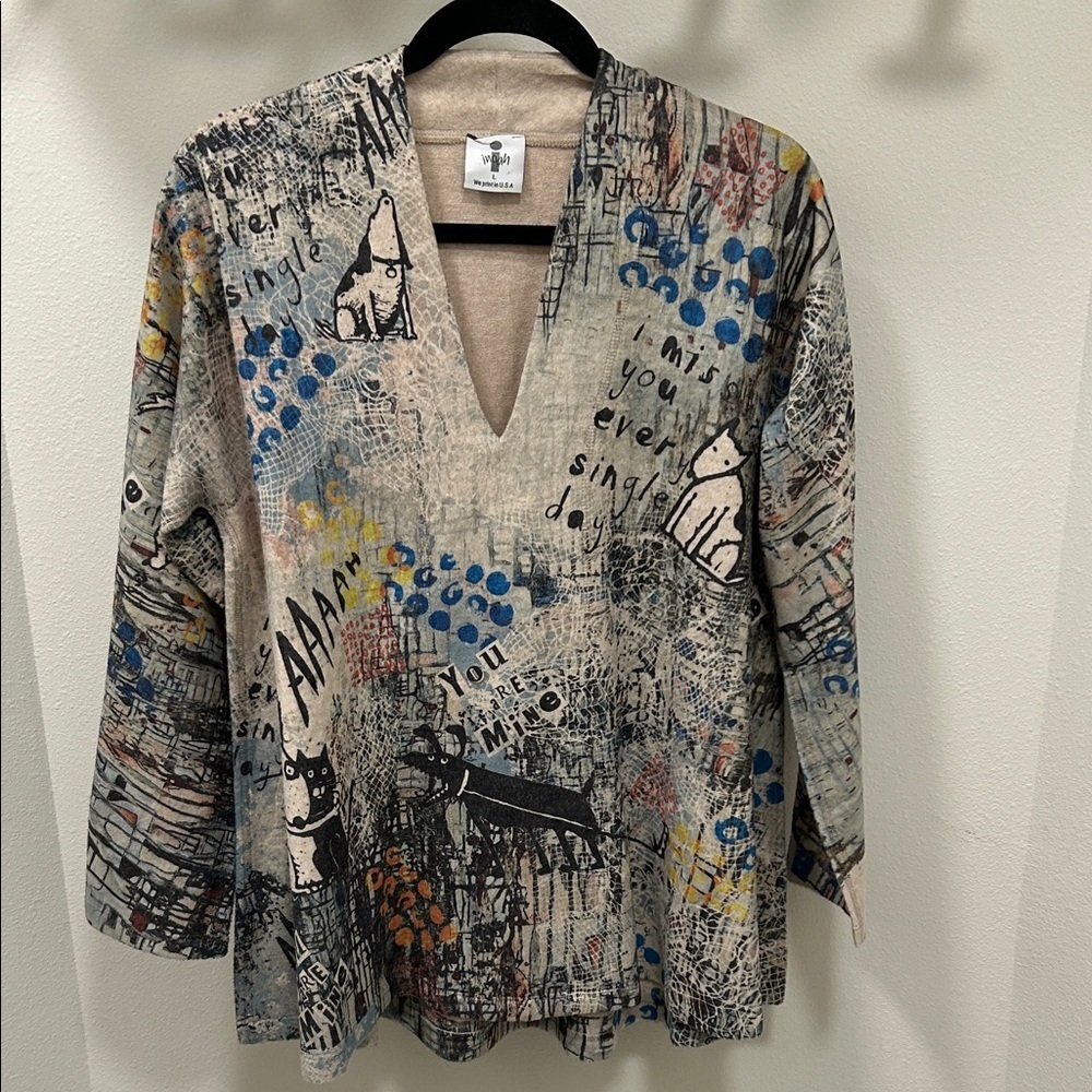 Artistic Print V-Neck Tunic size L